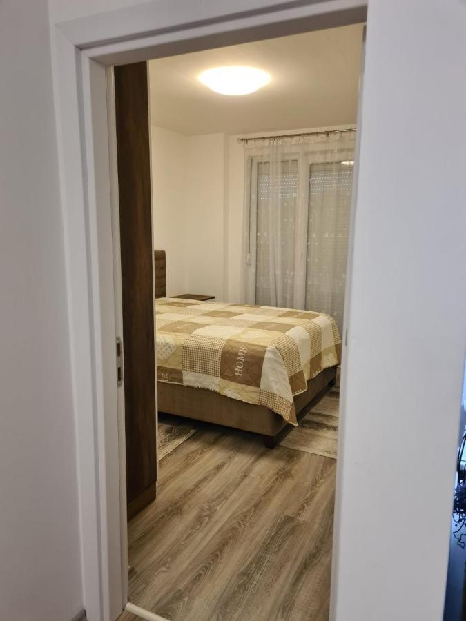 Fush Kosov Apartment Center Kosovo Polje Kültér fotó